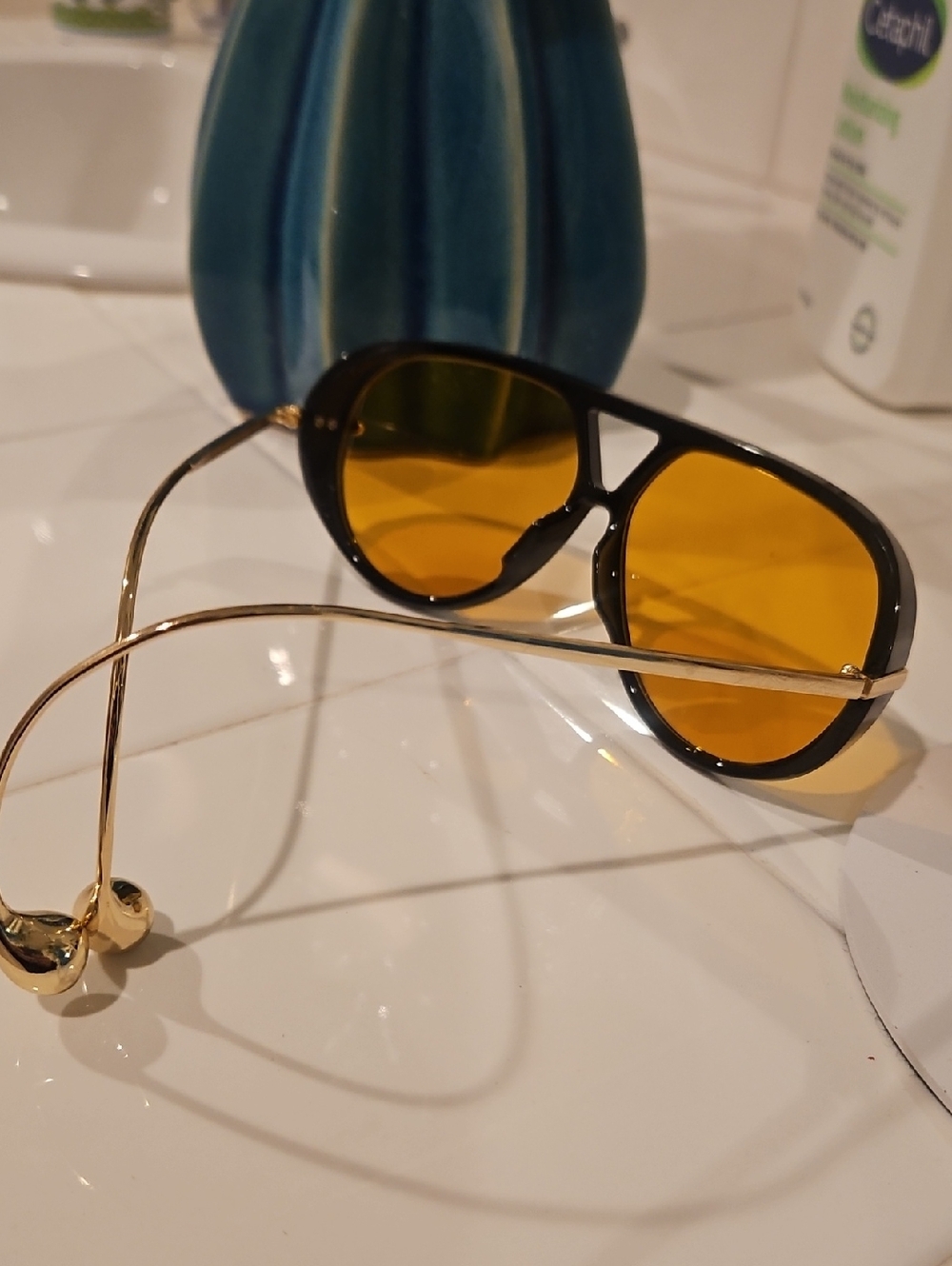Black Frame Sunglasses with Amber Yellow Lenses - Picture 7 of 7